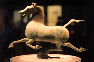 文化 | 中国古代青铜器——铜奔马