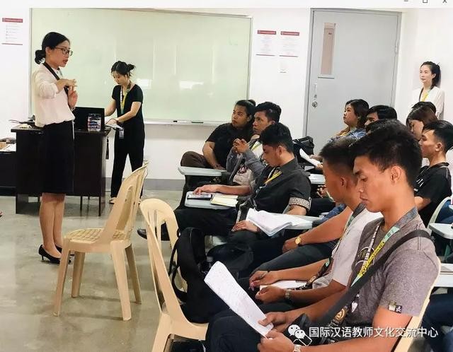 海外招聘 | 菲律宾马尼拉招聘中文教师，提供食宿，月薪1000美金